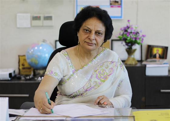 Registrar DAV University